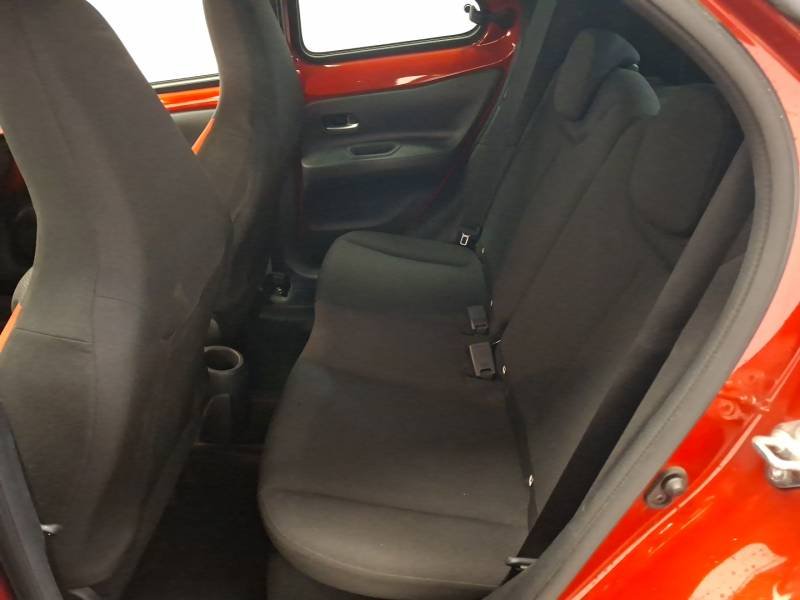 Toyota aygo x - Photo 13