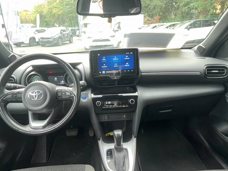 Toyota Yaris - Photo 11