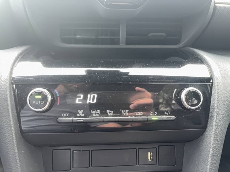 Toyota Yaris - Photo 24