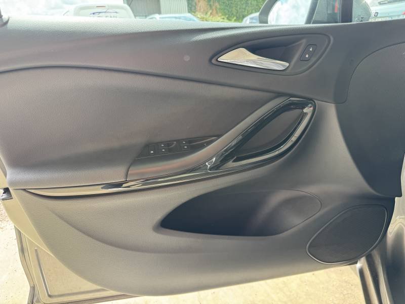 Opel Astra - Photo 11