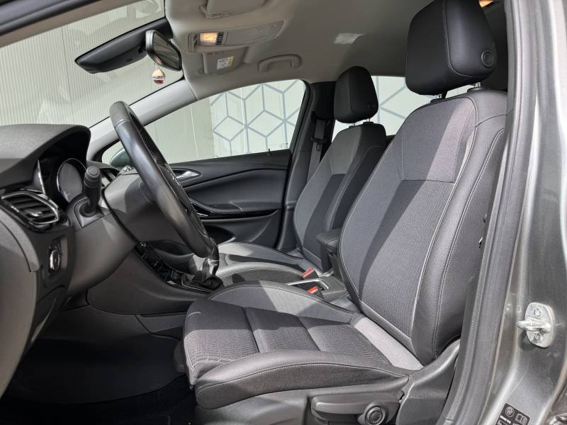 Opel Astra - Photo 14