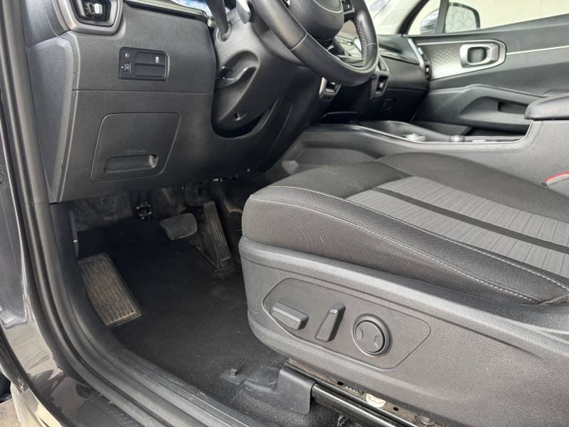 Kia Sorento - Photo 15