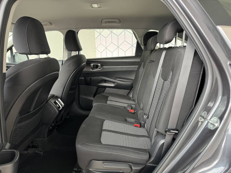 Kia Sorento - Photo 20