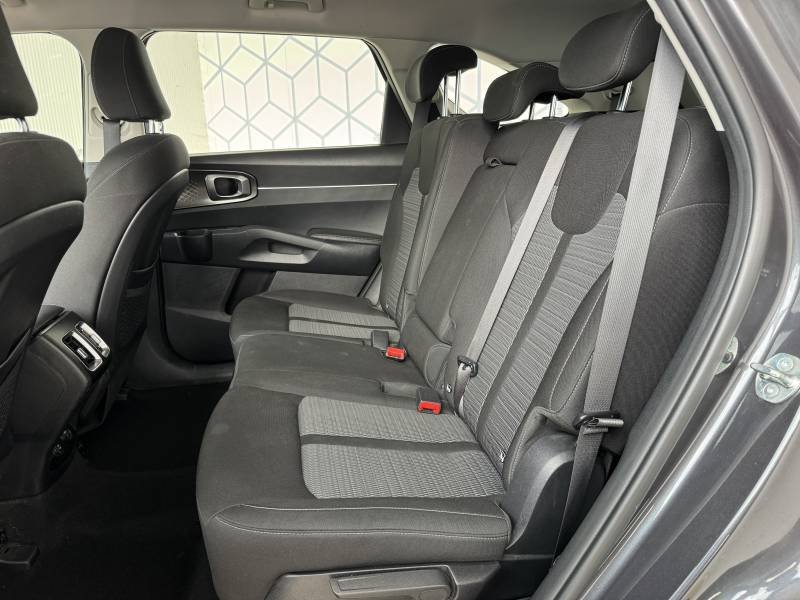 Kia Sorento - Photo 23
