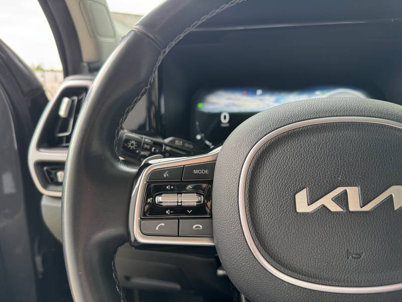 Kia Sorento - Photo 25