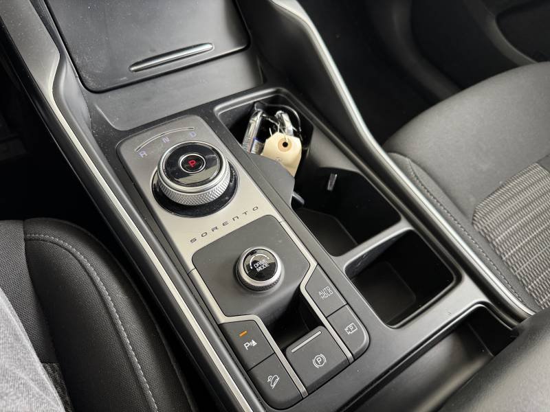 Kia Sorento - Photo 34