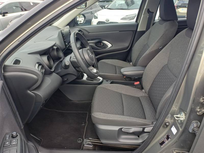 Toyota Yaris - Photo 13