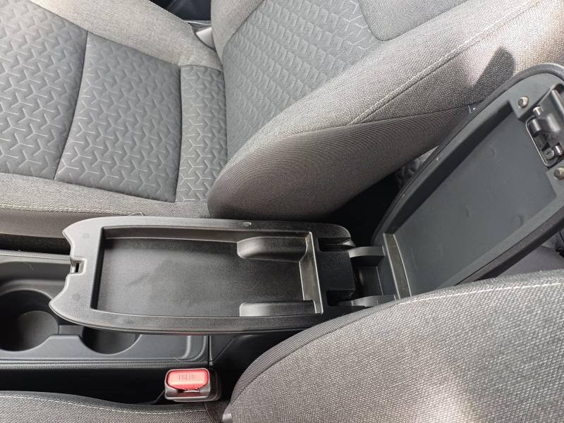 Toyota Yaris - Photo 35