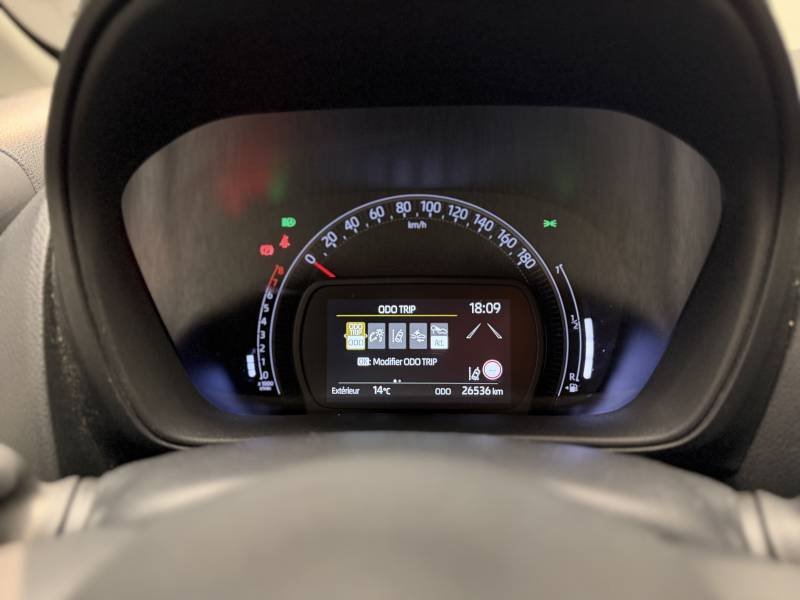 Toyota aygo x - Photo 18