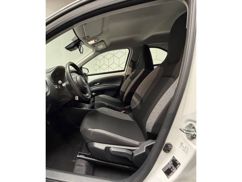 Toyota aygo x - Photo 28