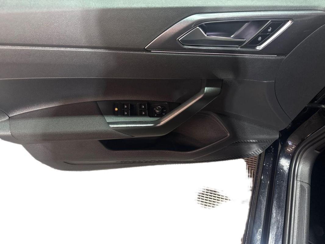 Volkswagen Polo - Photo 15