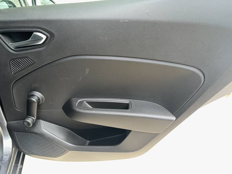 Renault Clio - Photo 11