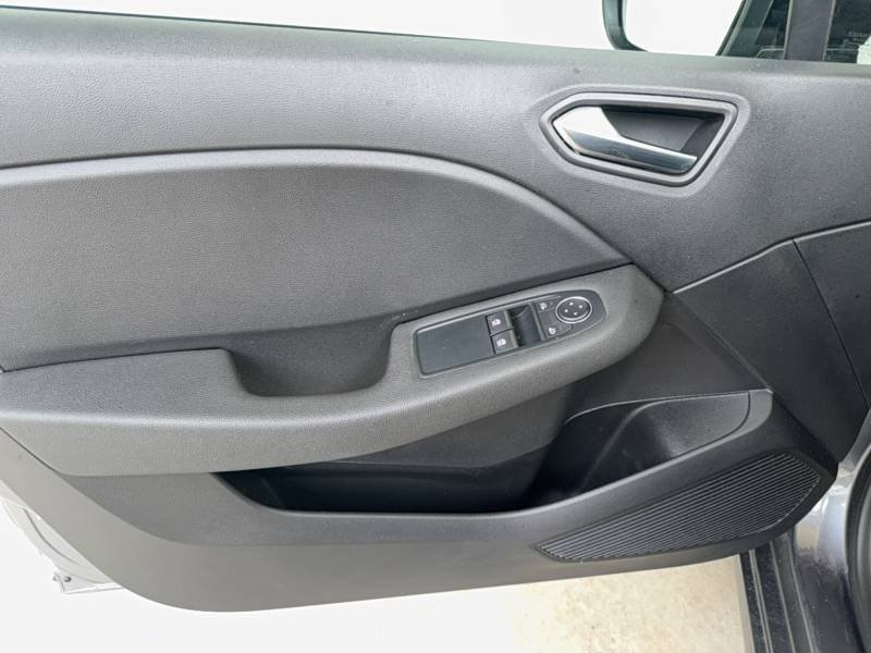 Renault Clio - Photo 15