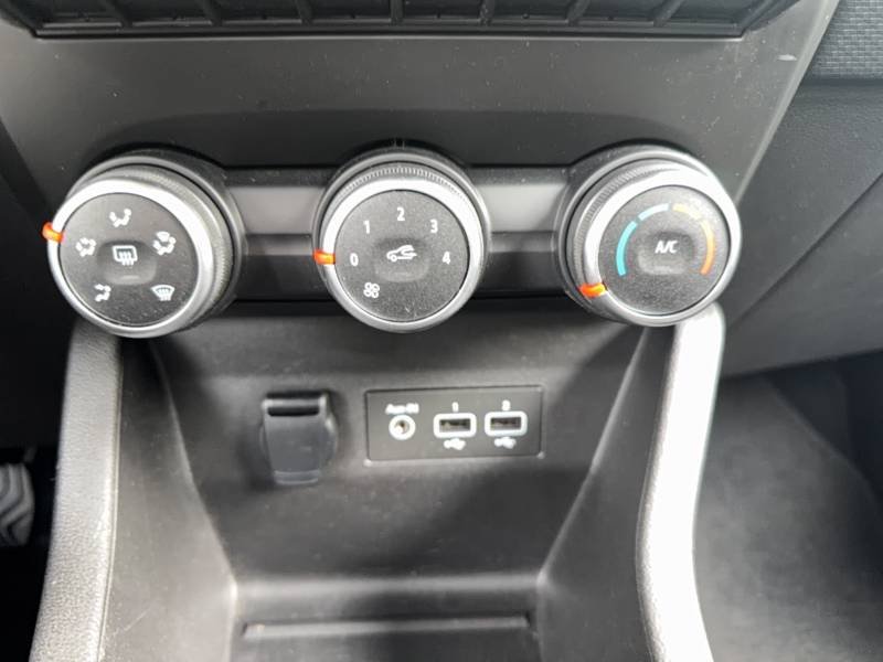 Renault Clio - Photo 23