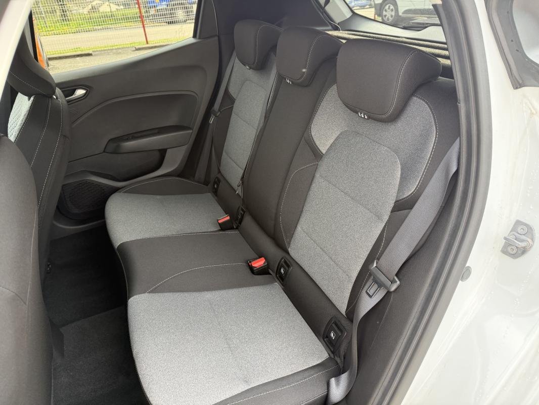 Renault Clio - Photo 11