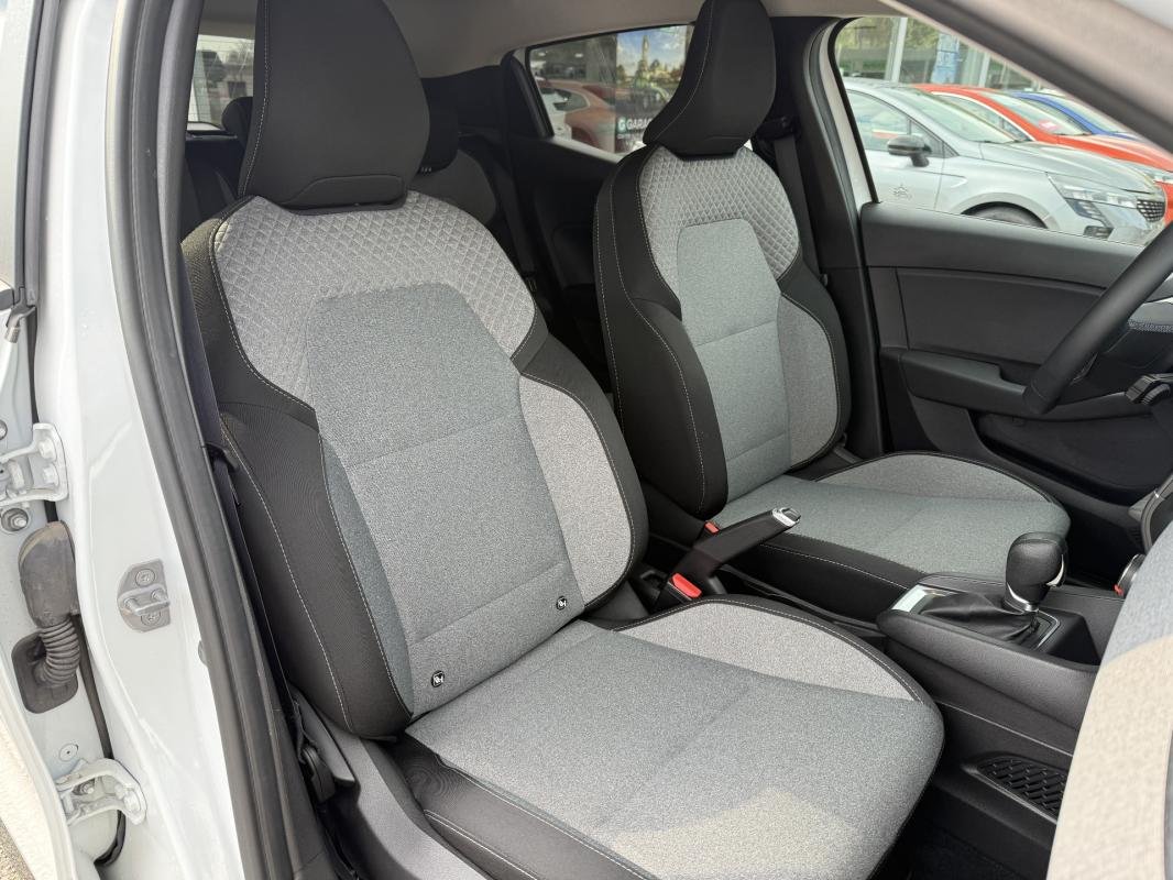 Renault Clio - Photo 28