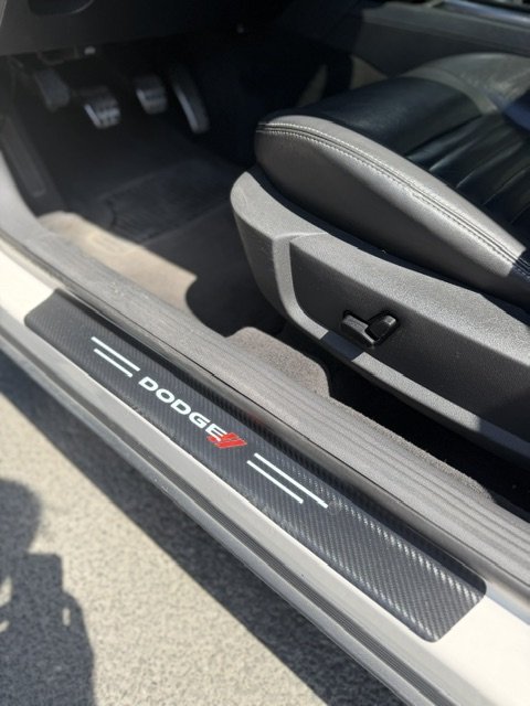 Dodge Challenger - Photo 22