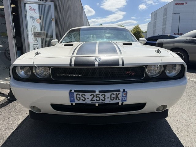 Dodge Challenger - Photo 4
