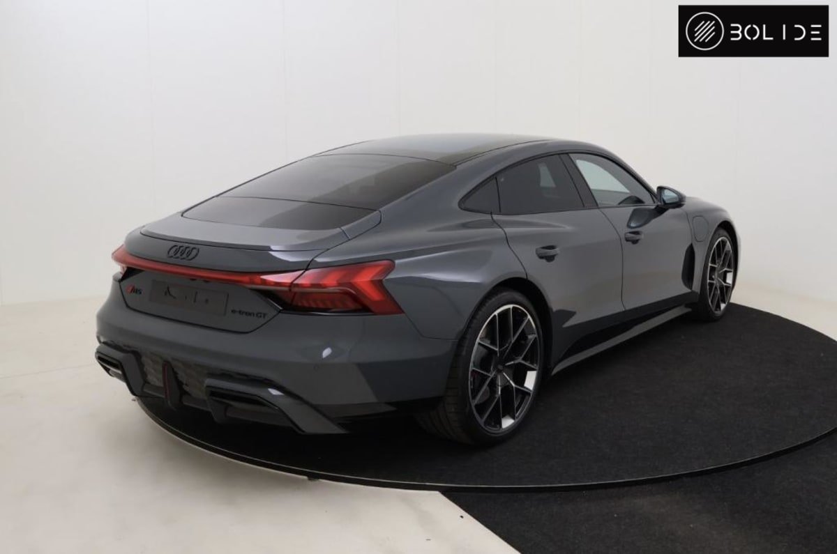 Audi e-tron gt - Photo 6