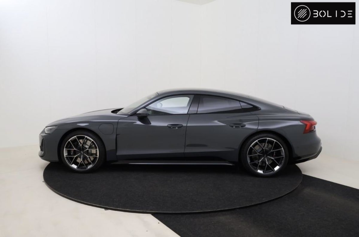 Audi e-tron gt - Photo 9