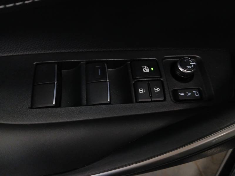 Toyota Corolla - Photo 17