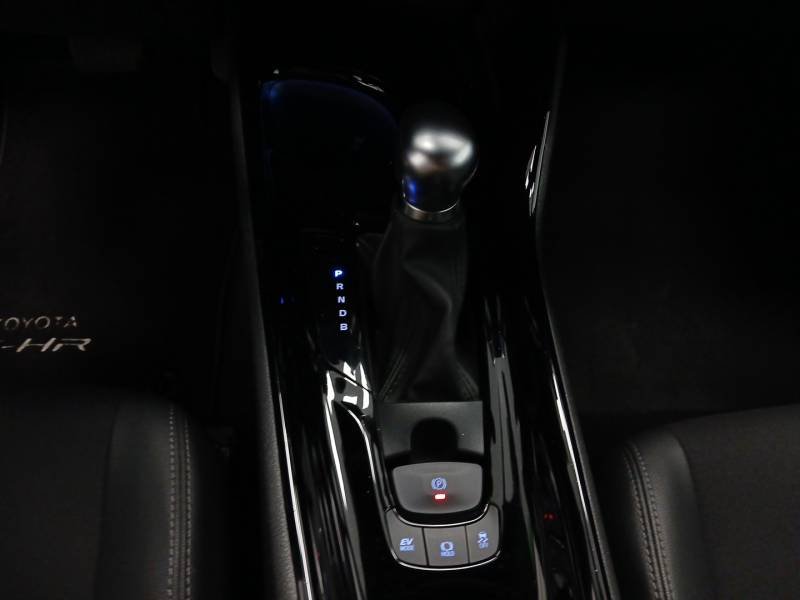 Toyota C-HR - Photo 24