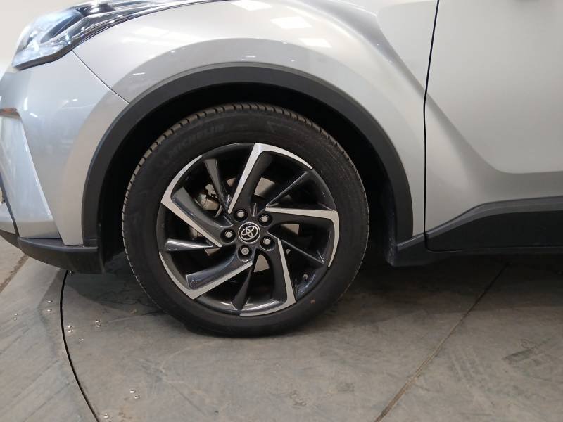 Toyota C-HR - Photo 9