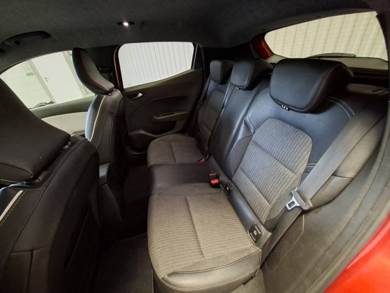 Renault Clio - Photo 22