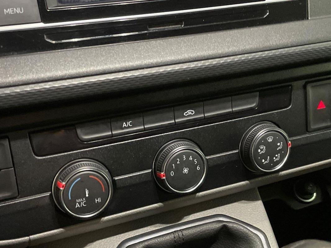 Volkswagen Transporter - Photo 19
