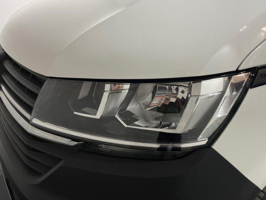 Volkswagen Transporter - Photo 26