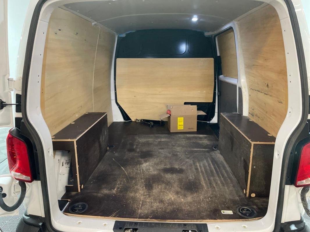 Volkswagen Transporter - Photo 31