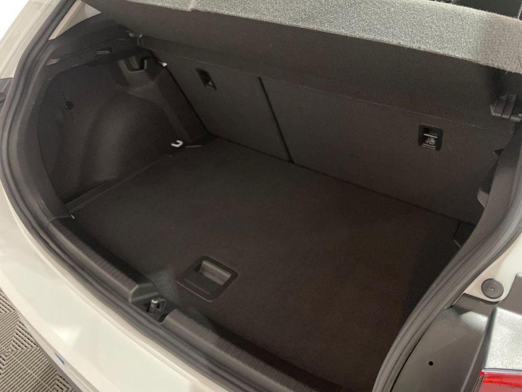 Volkswagen Polo - Photo 32