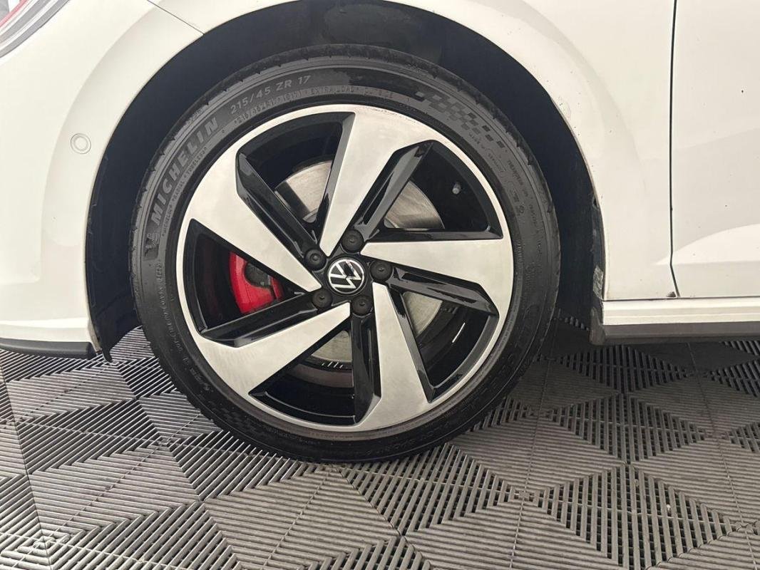 Volkswagen Polo - Photo 29