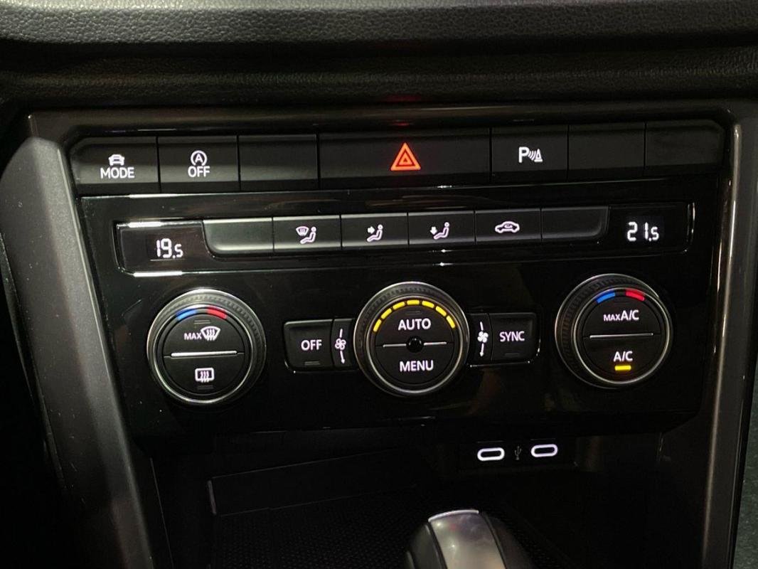 Volkswagen T-Roc - Photo 19