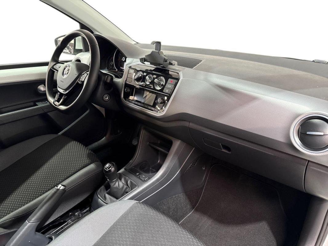 Volkswagen Up! - Photo 13
