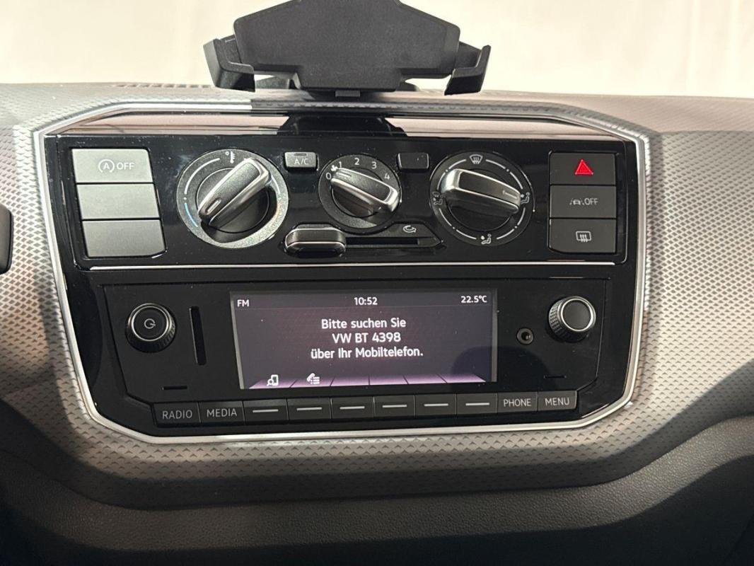 Volkswagen Up! - Photo 17