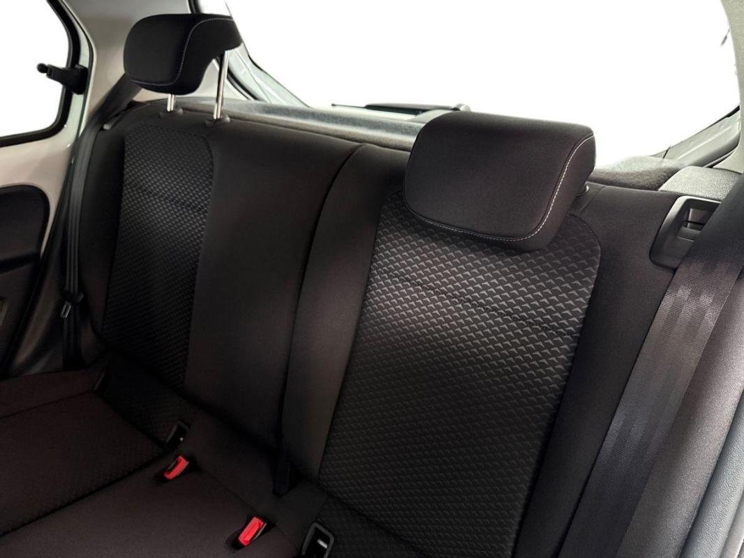 Volkswagen Up! - Photo 23
