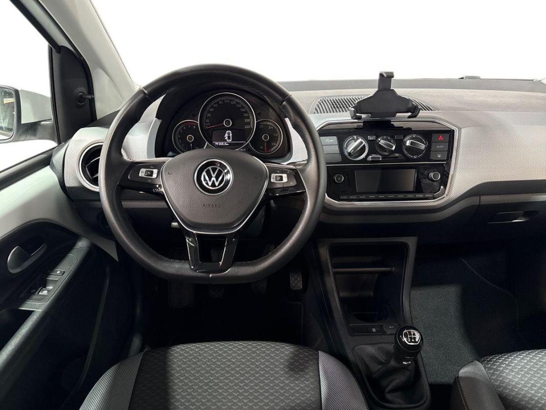 Volkswagen Up! - Photo 24
