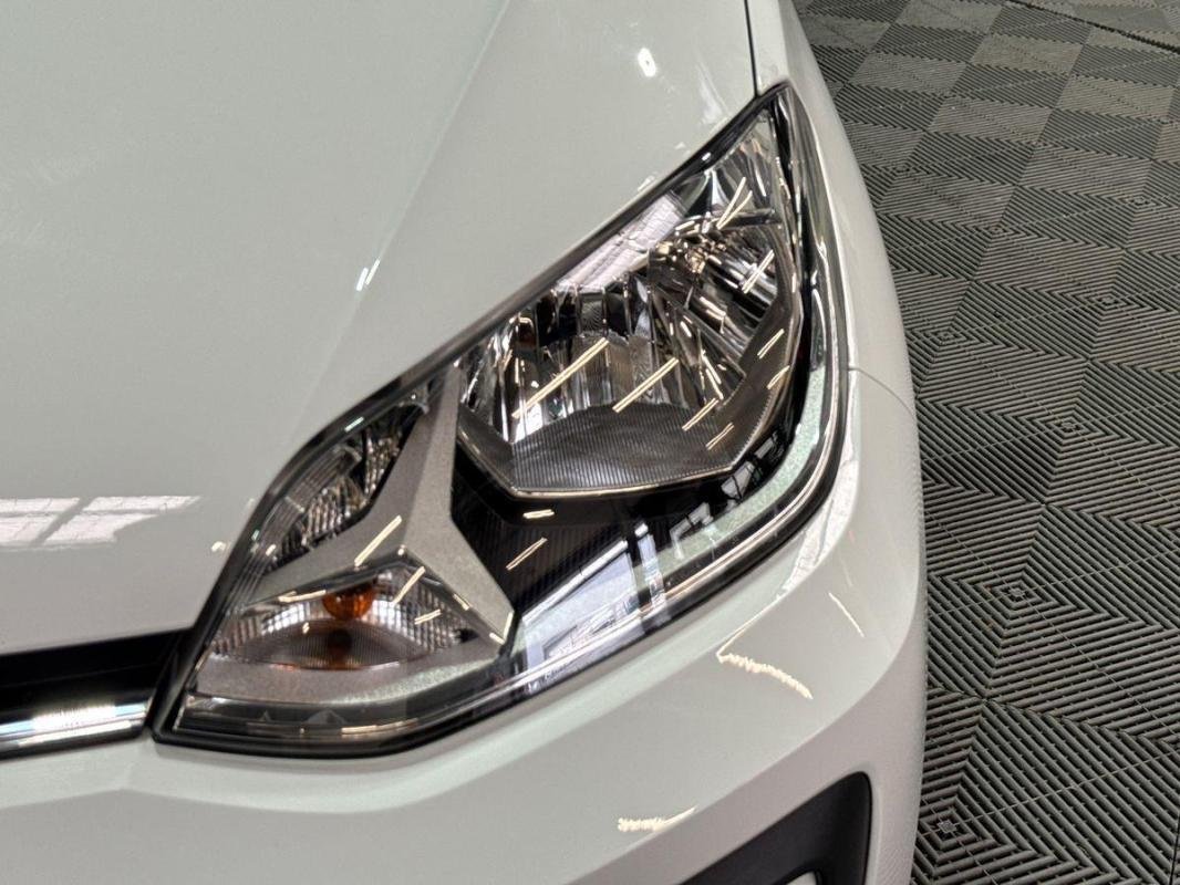 Volkswagen Up! - Photo 25