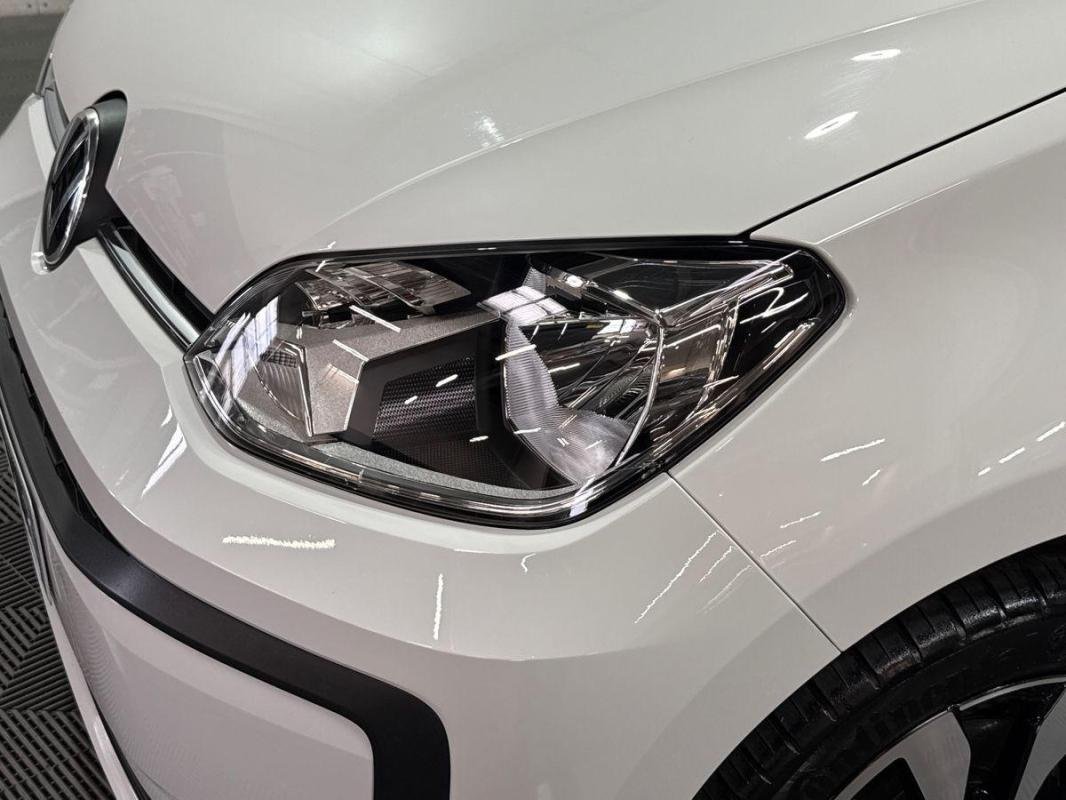 Volkswagen Up! - Photo 26