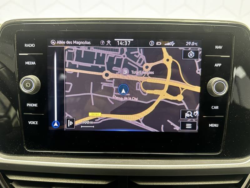 Volkswagen T-Roc - Photo 2
