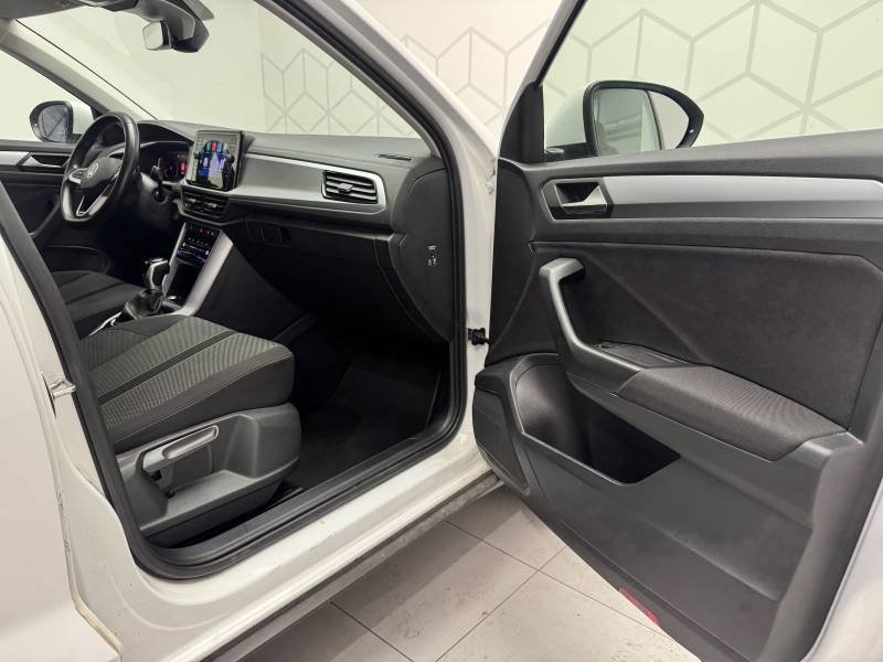 Volkswagen T-Roc - Photo 31