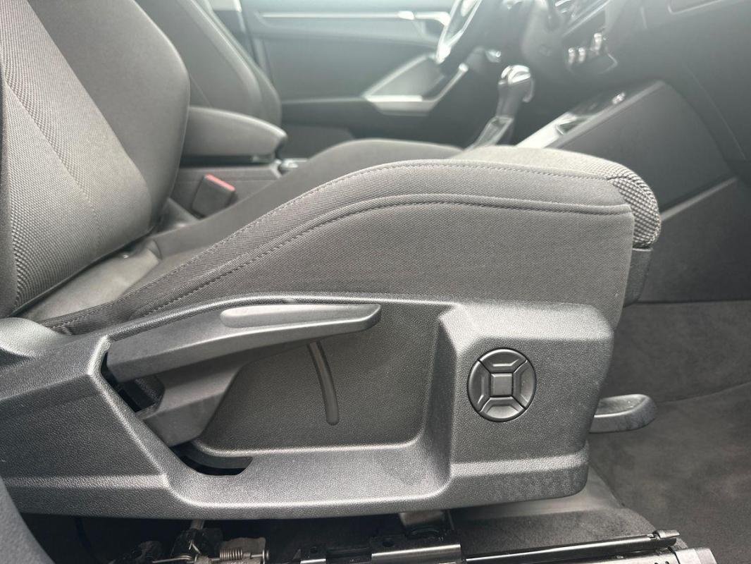 Audi Q3 - Photo 13