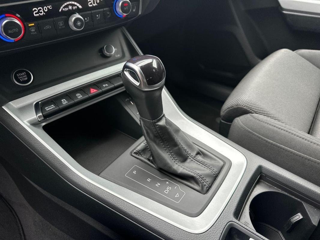 Audi Q3 - Photo 10