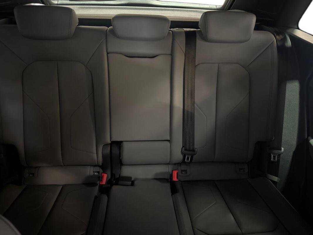 Audi Q3 - Photo 22