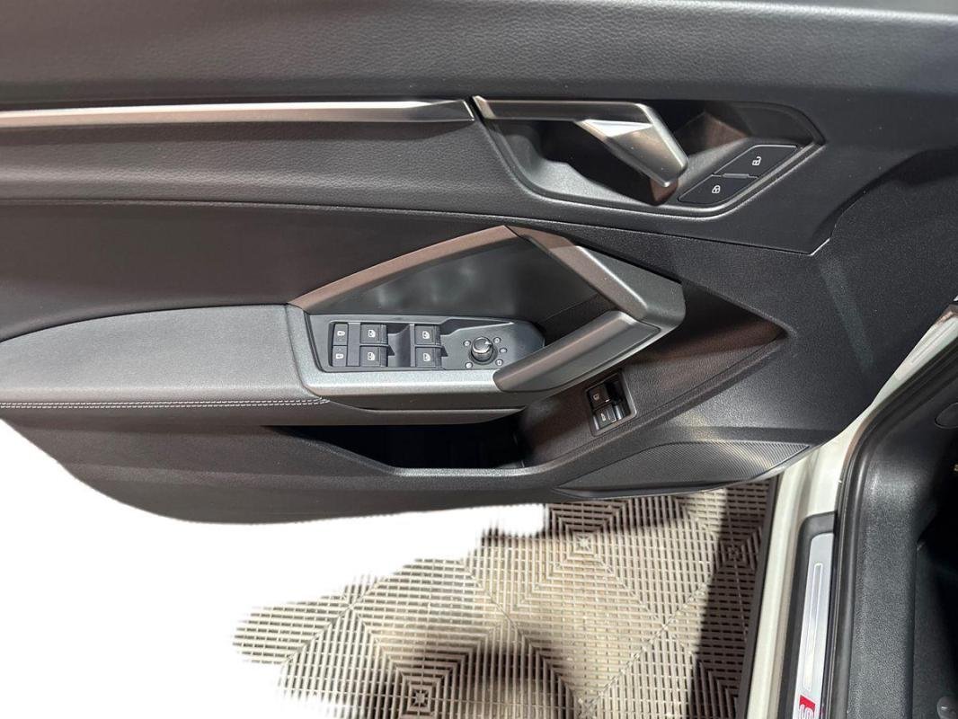 Audi Q3 Sportback - Photo 15