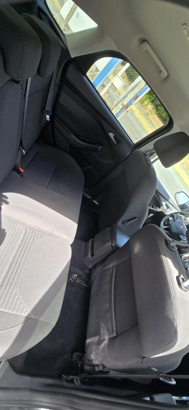 Ford Focus - Photo 7