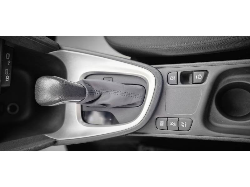Toyota Yaris - Photo 11