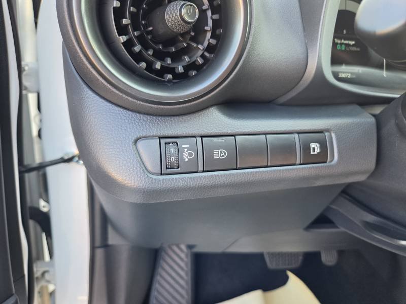 Toyota C-HR - Photo 21