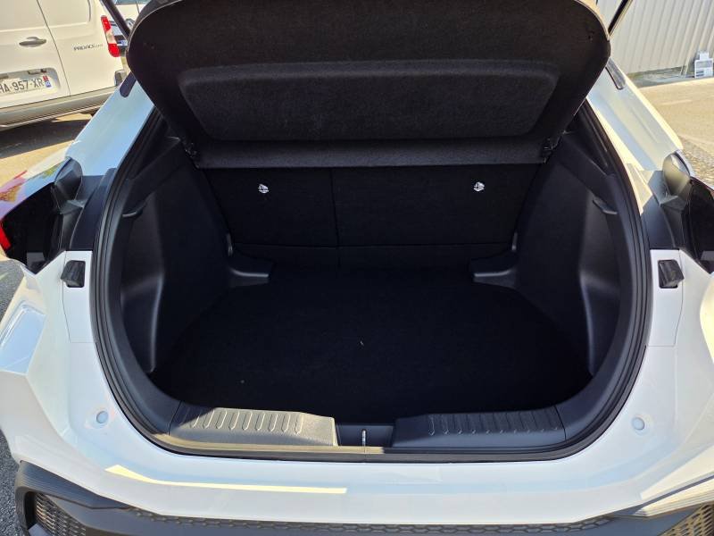 Toyota C-HR - Photo 8